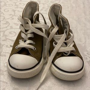 Converse toddler green size 7